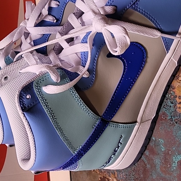 Nike Dunk Hi. I GOT NEXT. Brand New Never worn.  W/Matching Tee. Size 13 - Picture 16 of 16